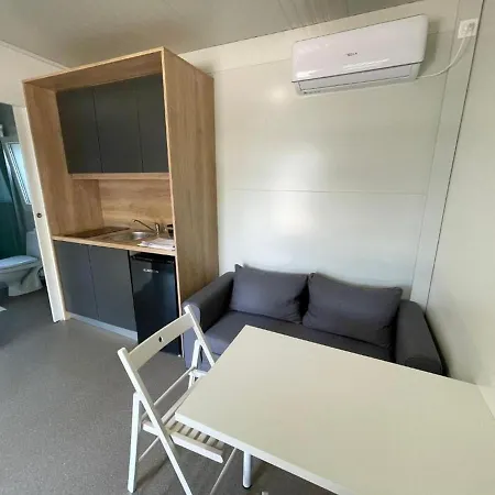 D&i Mobile Holiday home *